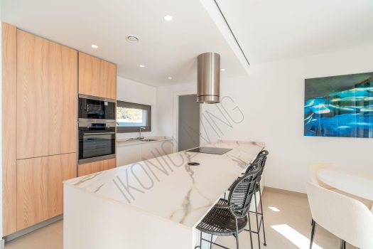 Turnkey villa’s in Finestrat met uitzicht op de skyline van Benidorm