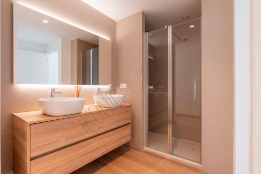 Turnkey villa’s in Finestrat met uitzicht op de skyline van Benidorm