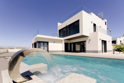 Luxe villa in Campoamor met prachtig zeezicht