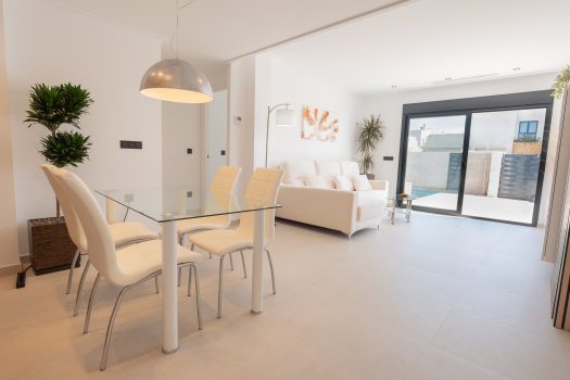 Moderne gelijkvloerse villa’s met privézwembad in Oasis La Marina