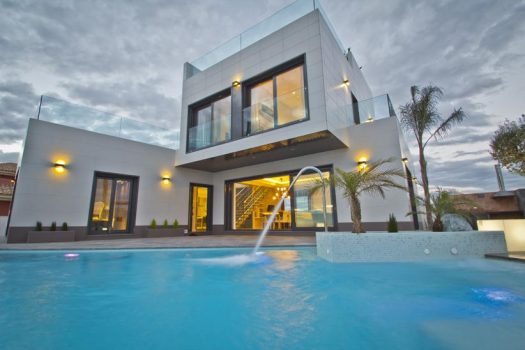 Luxe villa in Campoamor met prachtig zeezicht