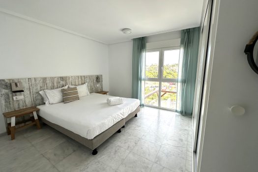 Modern appartement met verhuurverplichting aan de Costa Blanca