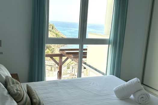 Uniek appartement met zeezicht in El Campello, Costa Blanca.